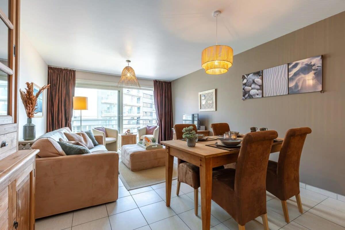Huswell - Lovely Apartment With Lateral Sea View Middelkerke Exterior foto
